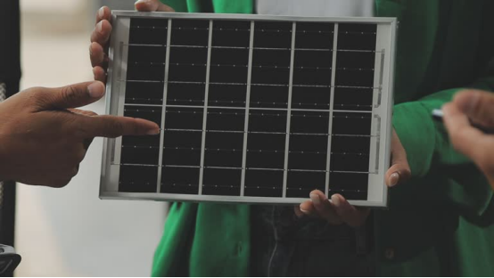 This solar panel lets the bird feeder camera power through rainy days, beyond just sunshine.
